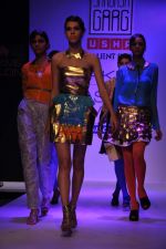 Model walk the ramp for Sanonya Garg Talent Box show at Lakme Fashion Week Day 2 on 4th Aug 2012 (32).JPG